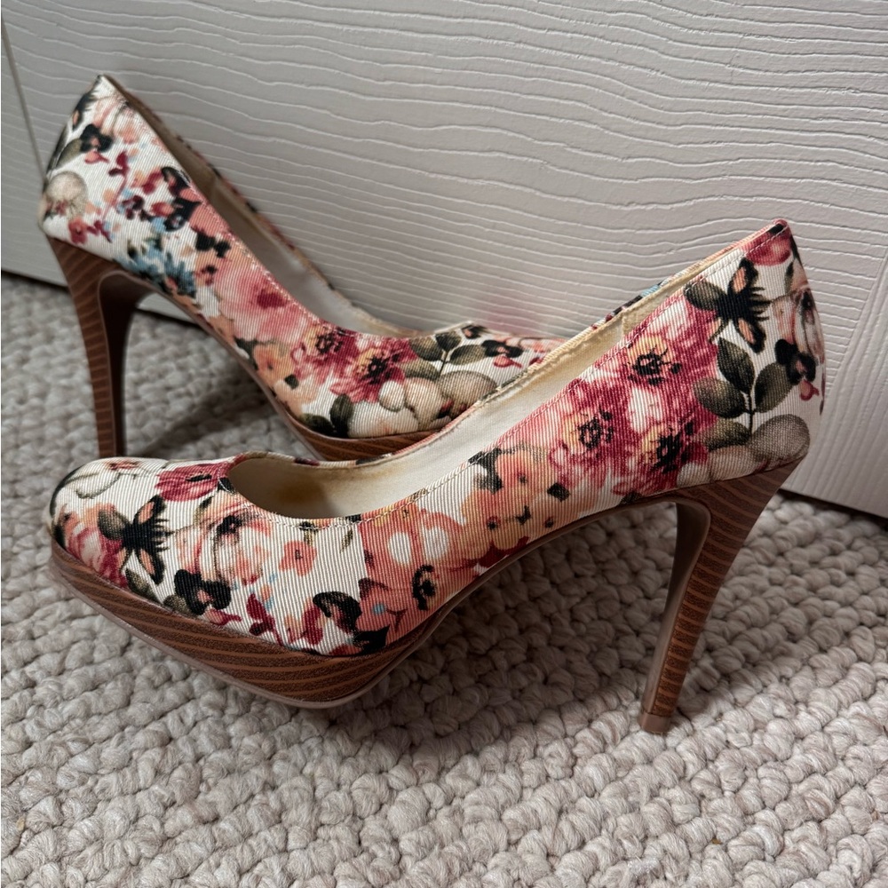 Cute summer floral heels